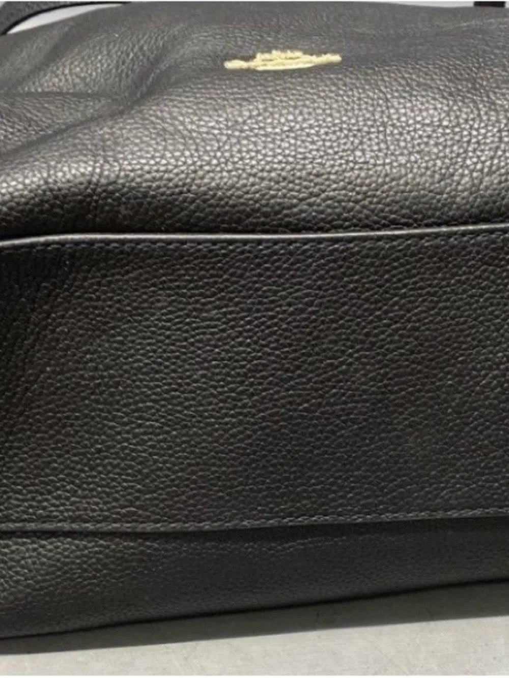 Coach Black Pebbled Leather Shoulder Bag with Gold Hardware - Picture 4 of 16